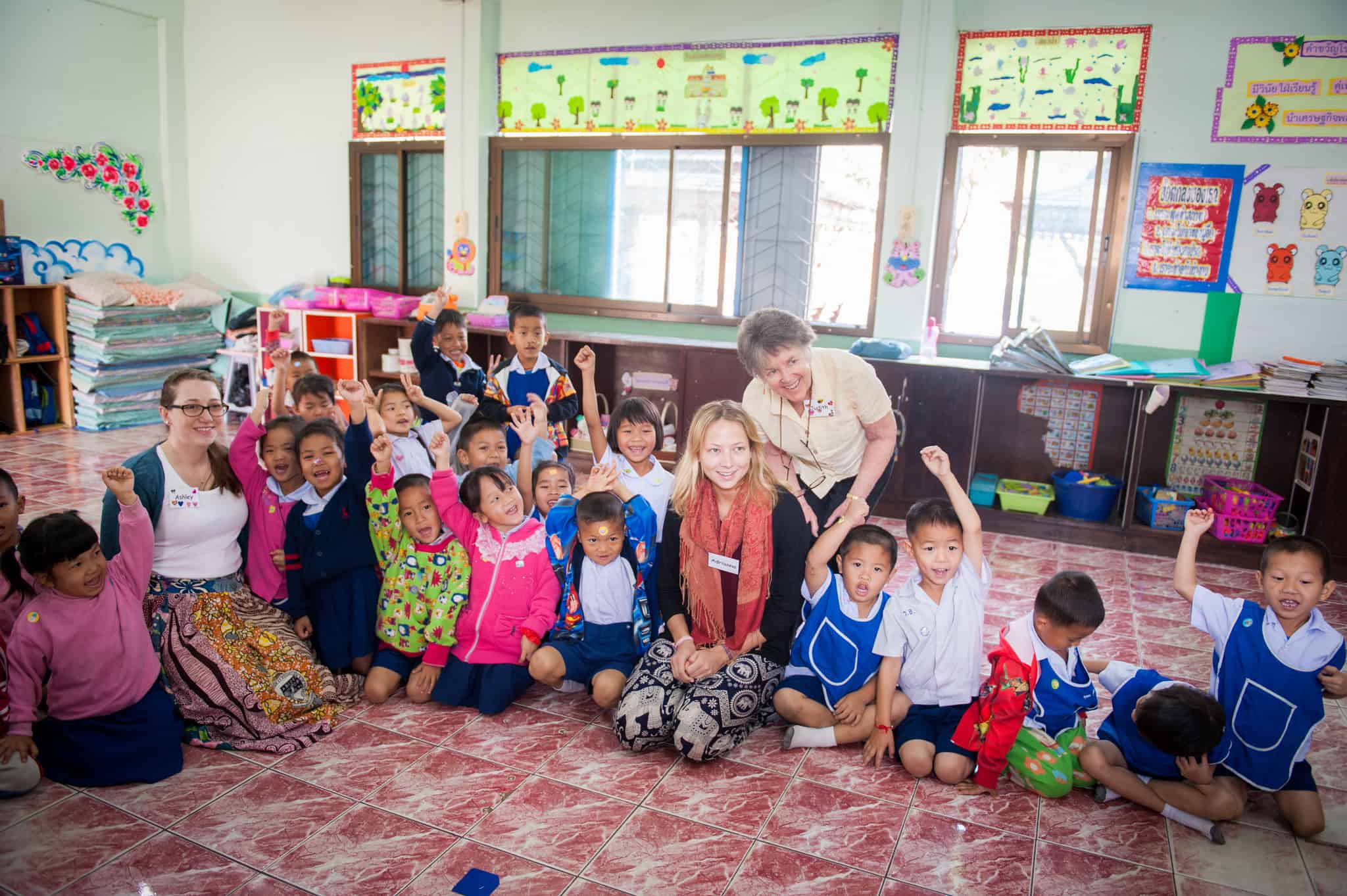 intergenerational volunteer vacation