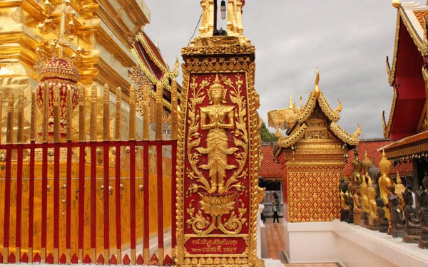 Things to do in Thailand - Visit Temples